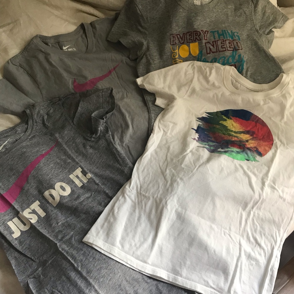 Nike tshirts